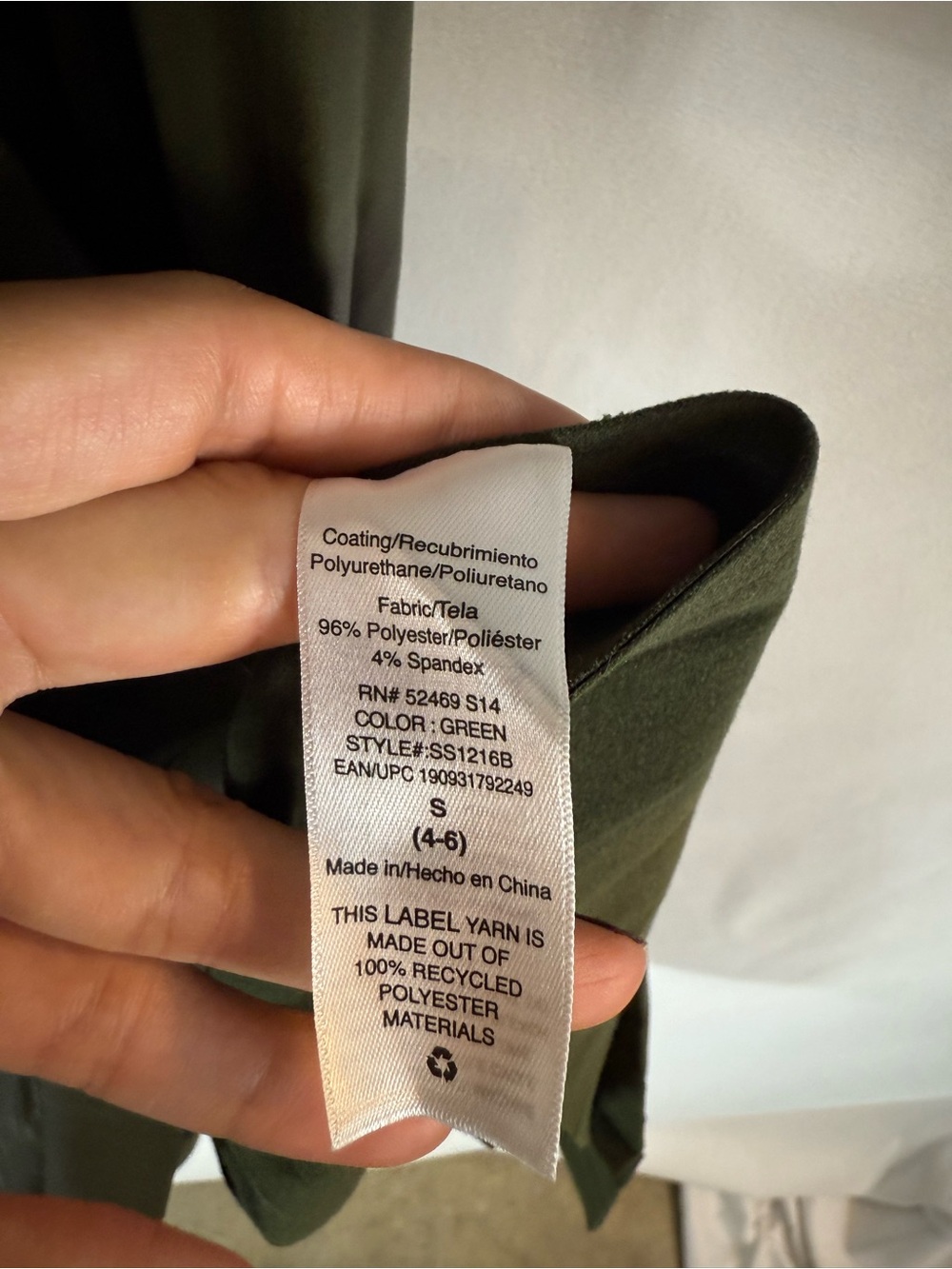 Faux Leather Pleated MIDI Dress
Olive Green Chic Small - Picture 13 of 17